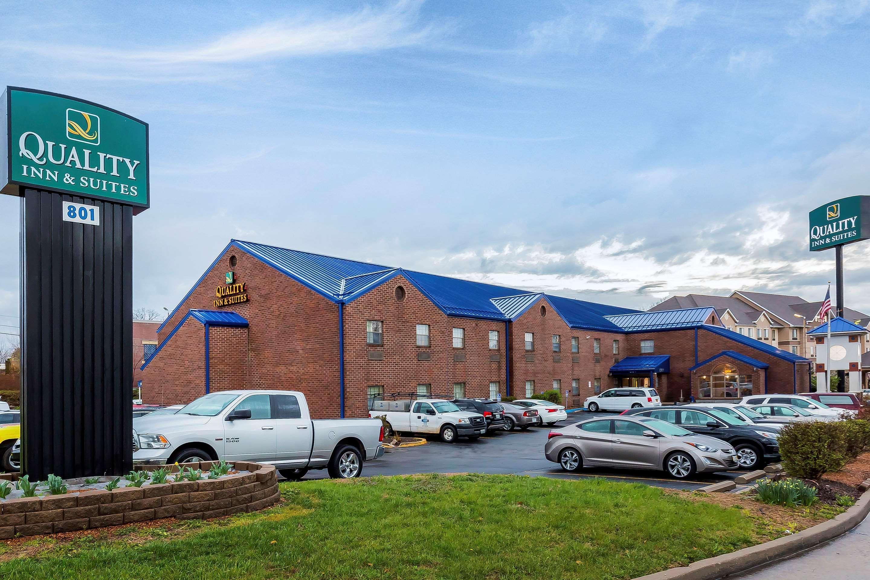 Quality Inn & Suites Columbia I-70 Экстерьер фото