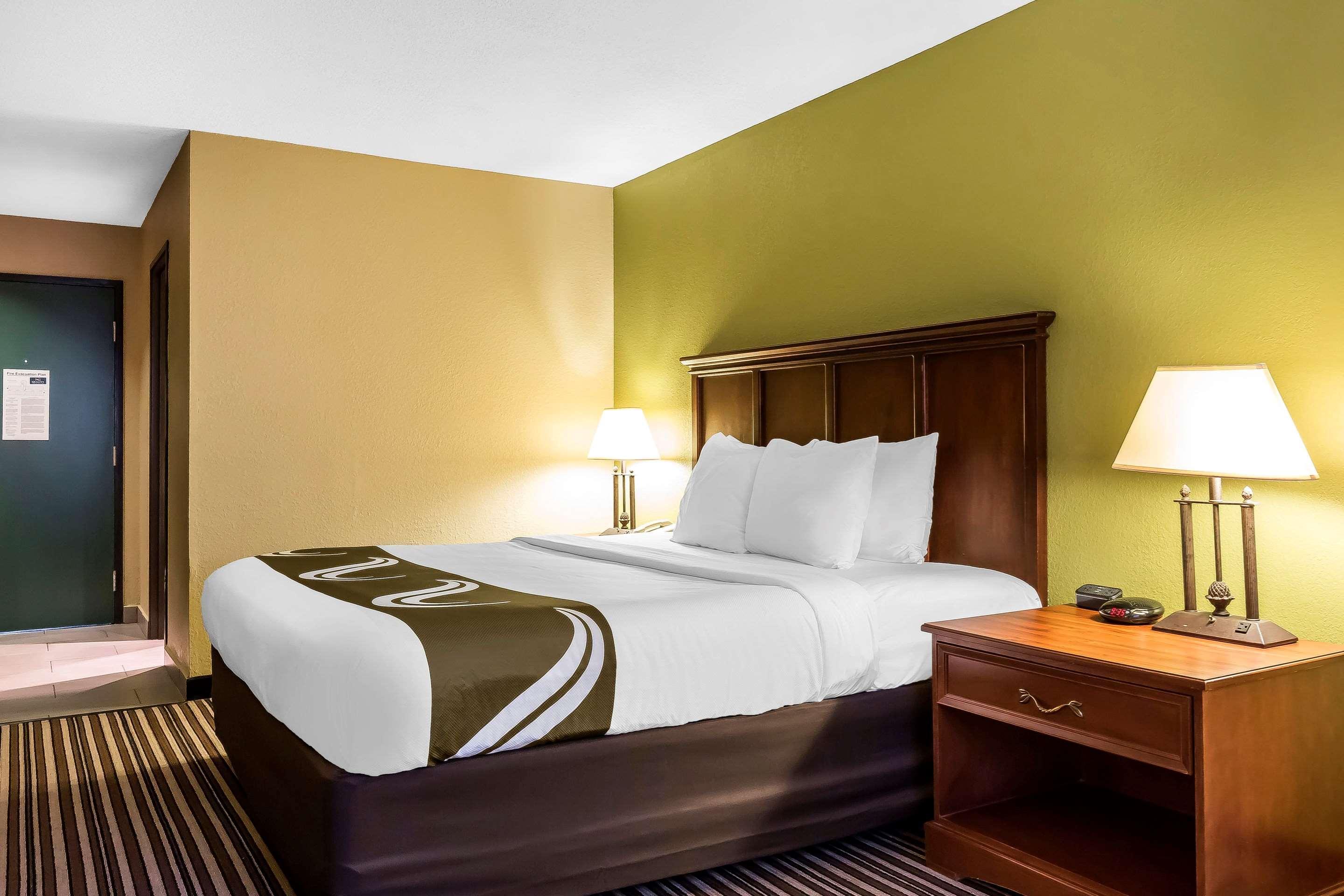 Quality Inn & Suites Columbia I-70 Экстерьер фото