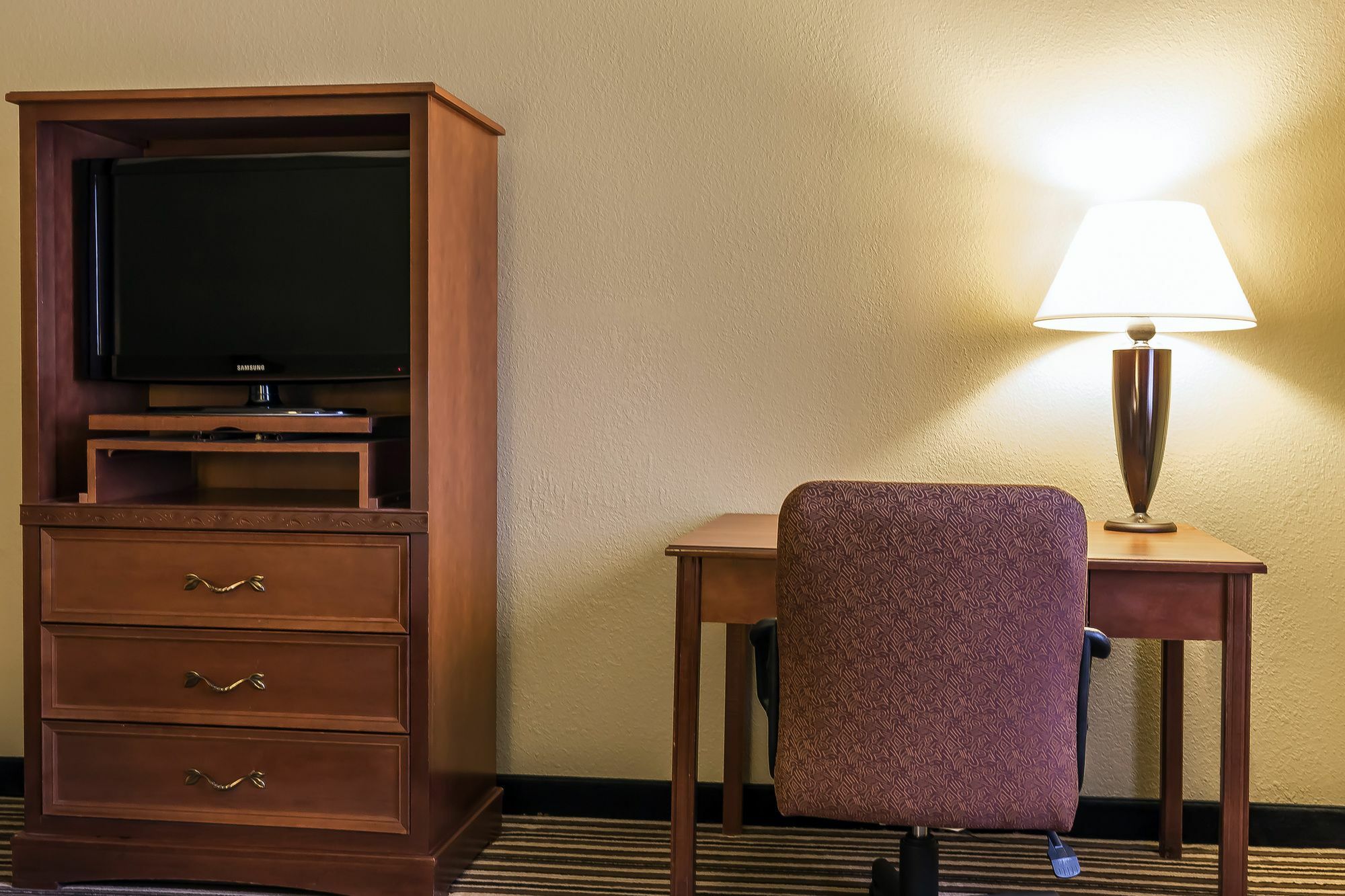 Quality Inn & Suites Columbia I-70 Экстерьер фото
