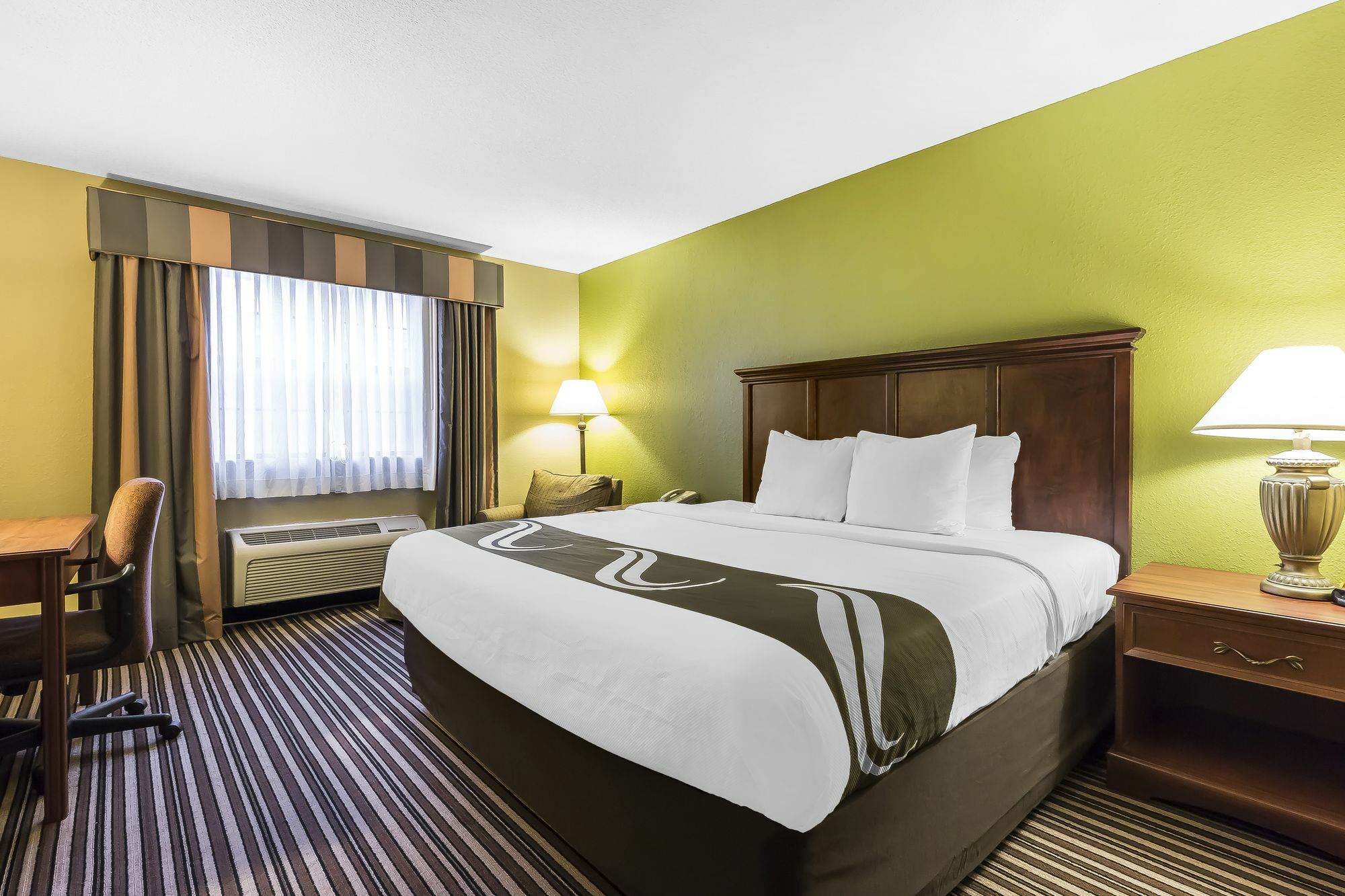 Quality Inn & Suites Columbia I-70 Экстерьер фото
